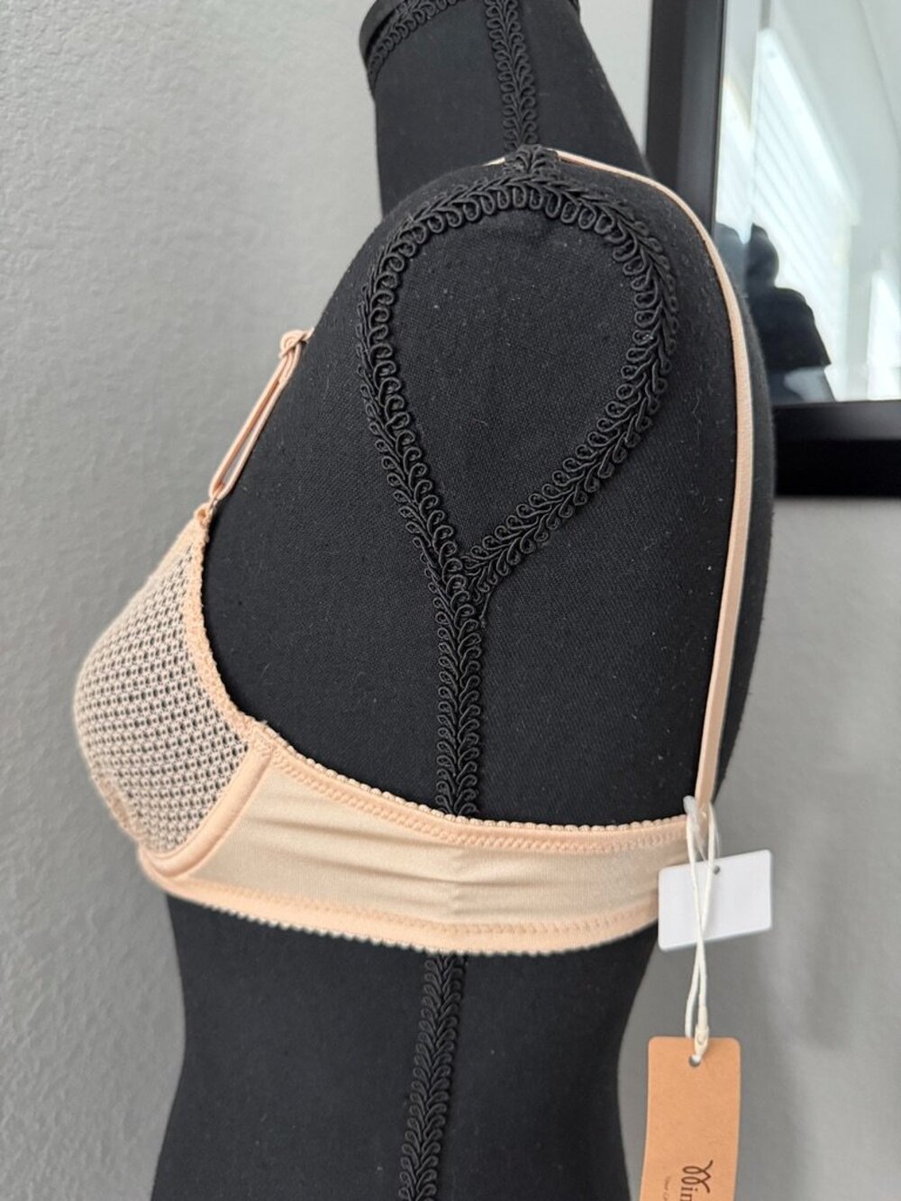 WINGSLOVE Nude Lace Underwire Demi Bra 32A NWT - Picture 6 of 10